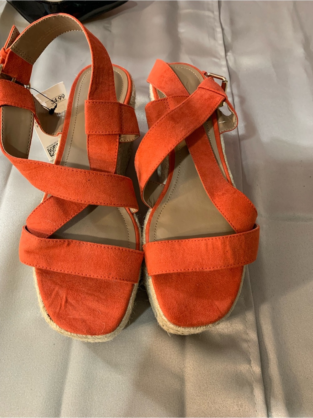H&M women shoes size 39. B32